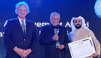 KGK Group Chairman, Mr. Navrattan Kothari, got felicitated with Lifetime Achievement Award at Jewellery World Awards